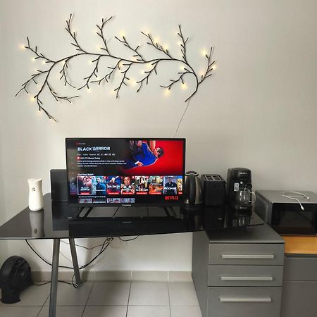 Cozy Apartment In City Center Marselha Exterior foto