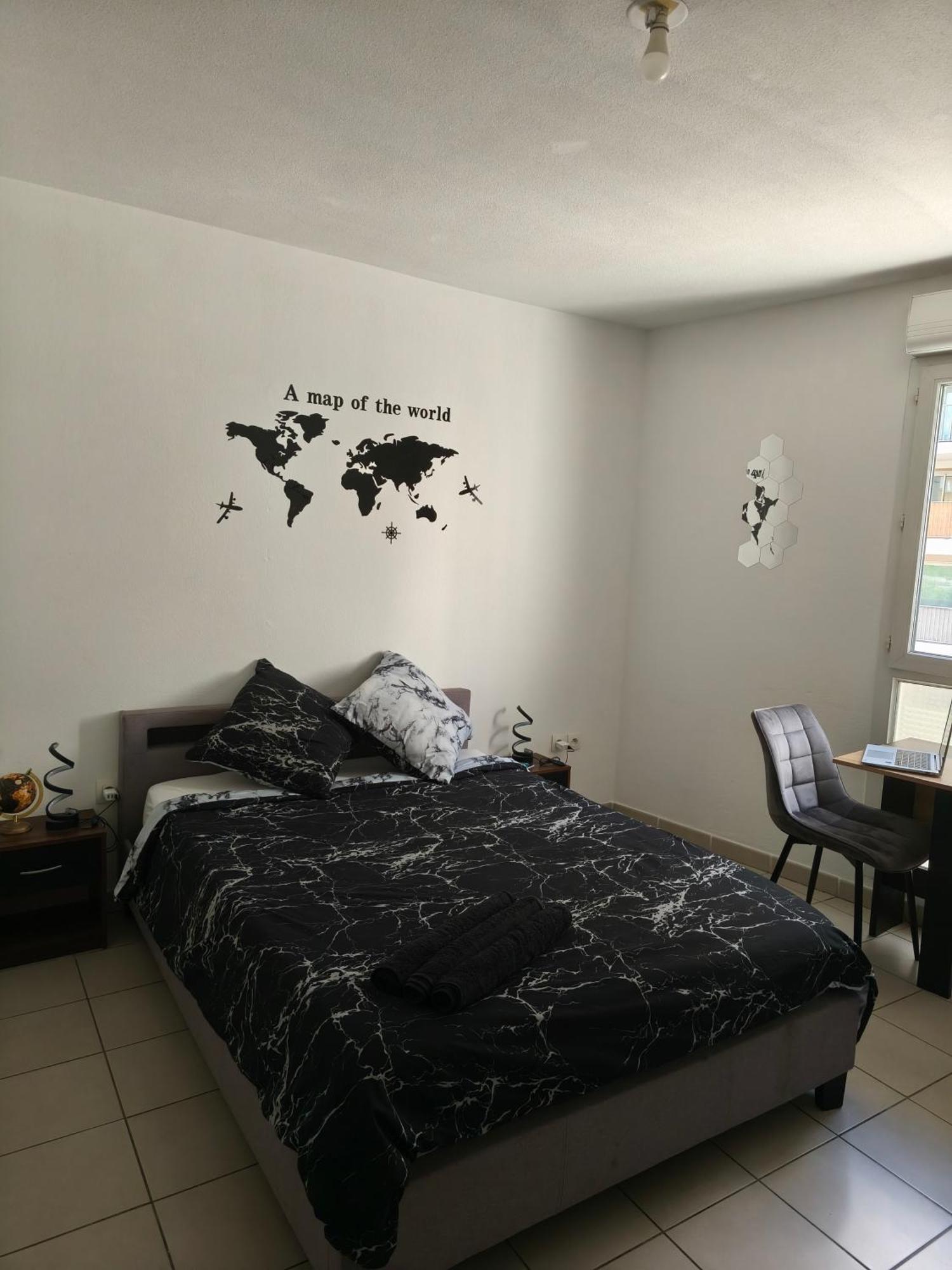Cozy Apartment In City Center Marselha Exterior foto
